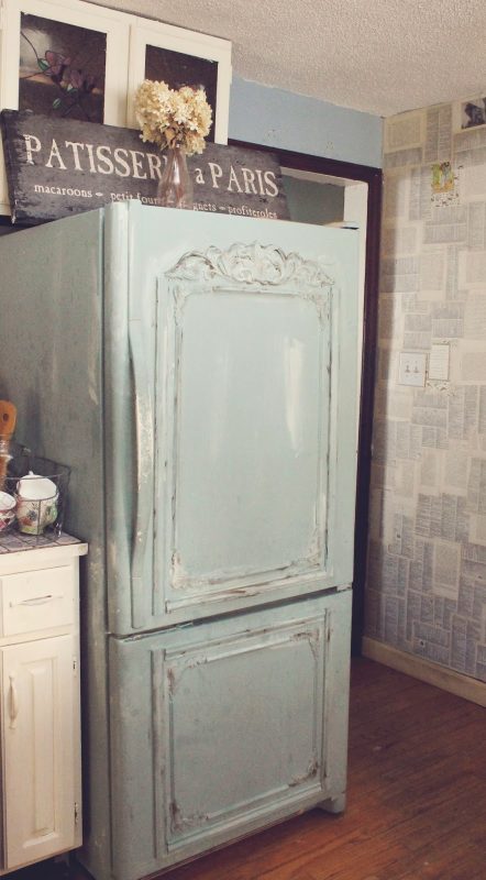 15 DIY Shabby Cheeky French Decor Ideas 11