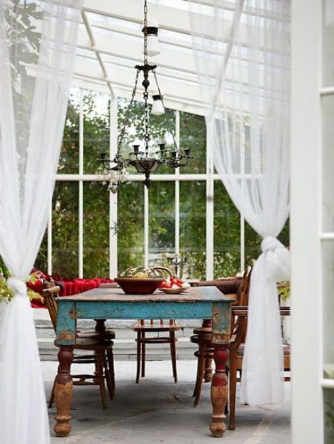 16 Wonderful Bohemian Sunroom Decor Ideas 15