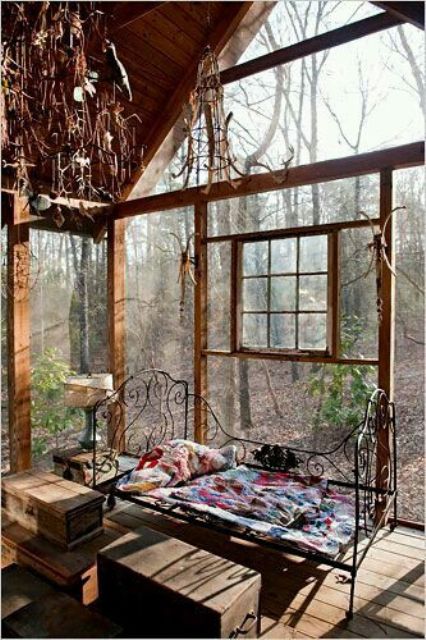 16 Wonderful Bohemian Sunroom Decor Ideas 6