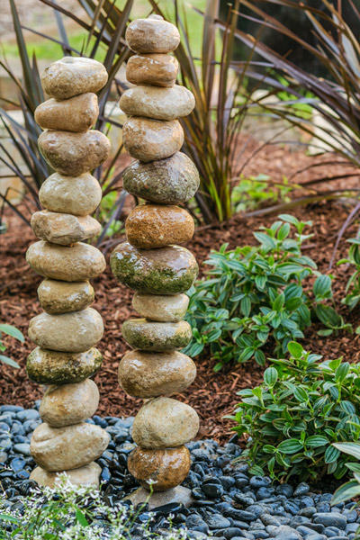 Garden DIY Ideas Using Rocks 9