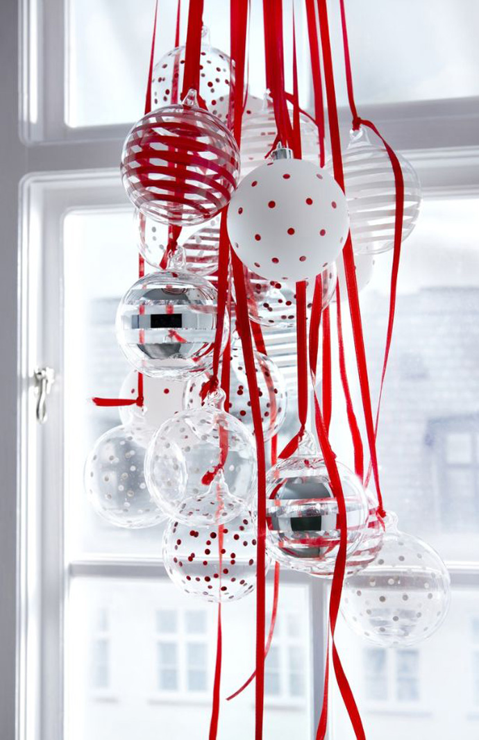 25 Amazing Red and White DIY Christmas Decor Ideas 19